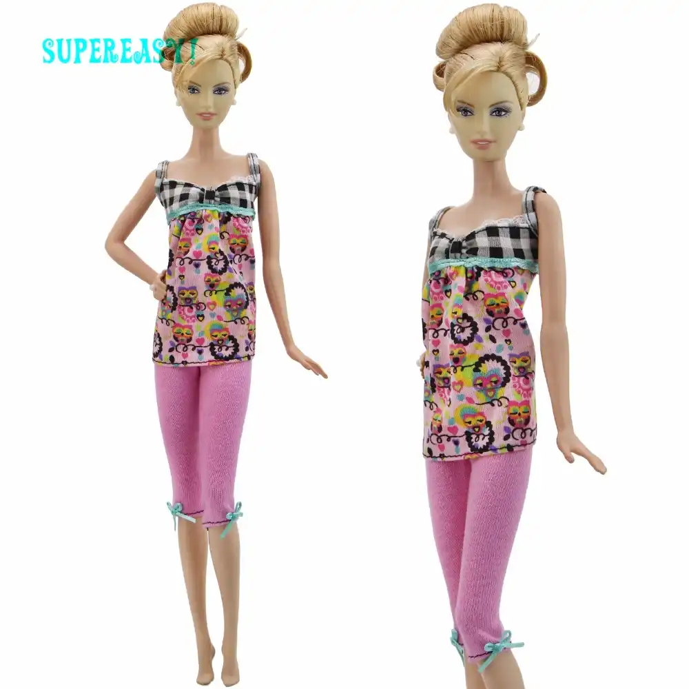 Get Barbie Rumah Hantu Background