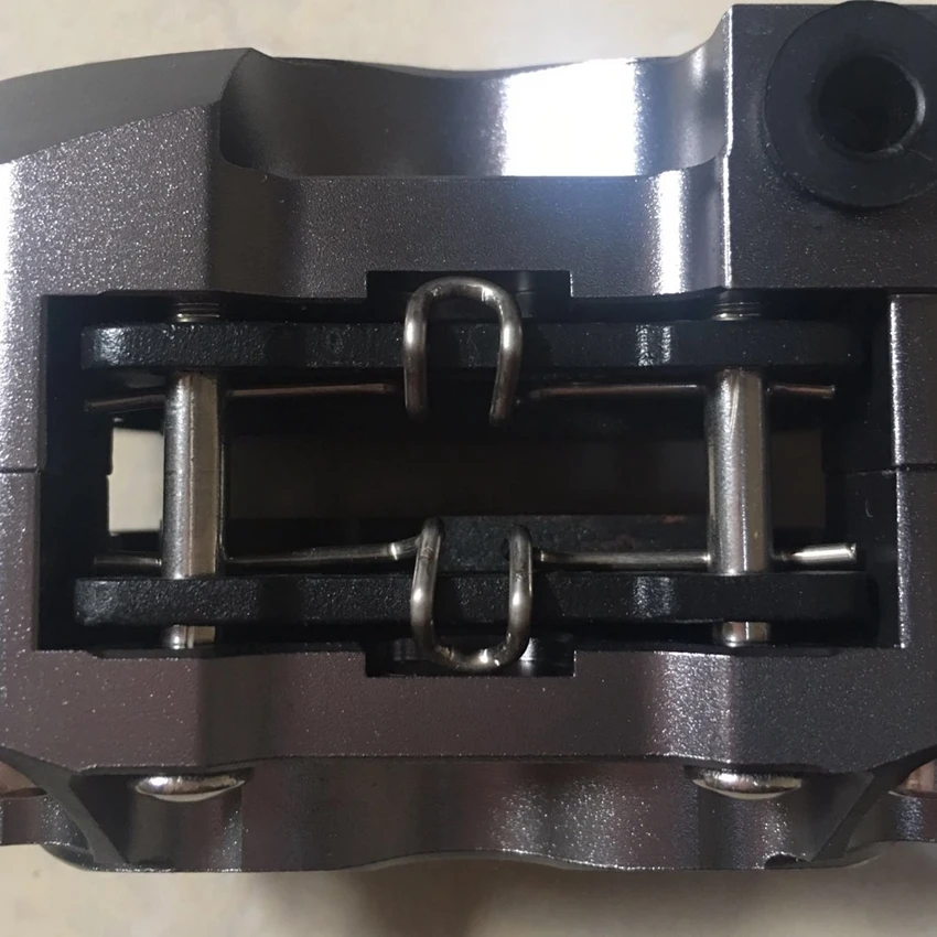 Фото Универсальный тормозной суппорт для мотоциклов Yamaha Aerox, Nitro, RSZ JOG BWS Zuma 50 rr + 200 мм/220 мм, тормозные колодки №4