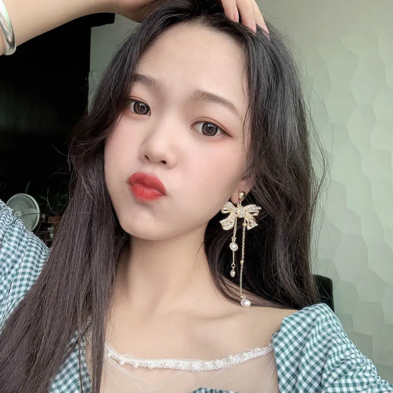 

FORSEVEN 1 Pair Korean Fairy Gold Bowknot Simulated Pearl Tassels Dangle Drop Earring Women Gril Bridal Wedding Party Eardrop