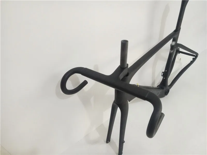 

Hidden Internal Cable Disk brake frame carbon road thru axle 100*12 142*12mm BB386 bottom bracket carbon frame 2 year warranty