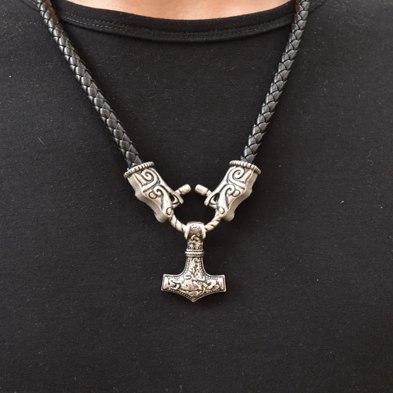 

1pcs New Design Viking Necklace Wolf Pendant For Men Medieval Gothic Punk Leather Necklace Norse Viking Jewelry CT654