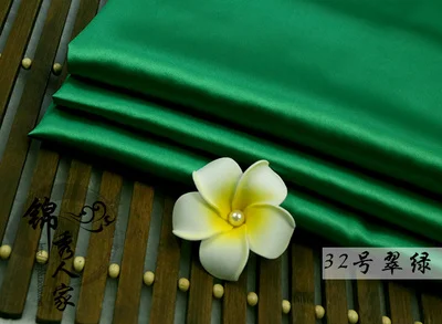 Высокая плотность эластичная атласная ткань cheongsam Hanfu шелковая ткань 1 м - Цвет: Зеленый