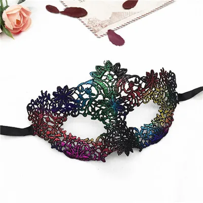 Masquerade Gold Purple Blue Lace Mask Halloween Cutout Prom Party Mask Accessories Sexy Eye Face Mask Venetian Masks Party Favor - Цвет: LM022D