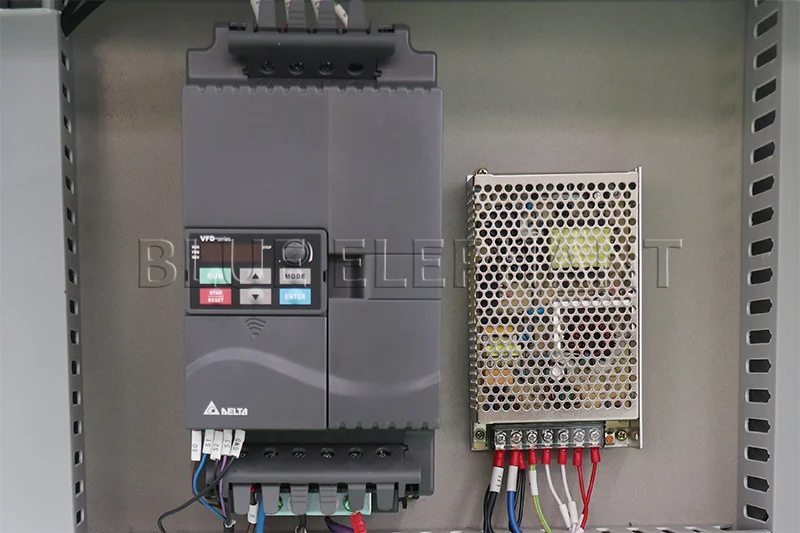 taiwan delta inverter 7.5kw for 1530 3 axis cnc router for wood furniture