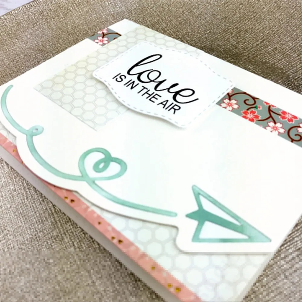 Love-is-in-the-Air-Airplane-Edge-card-Julie-close