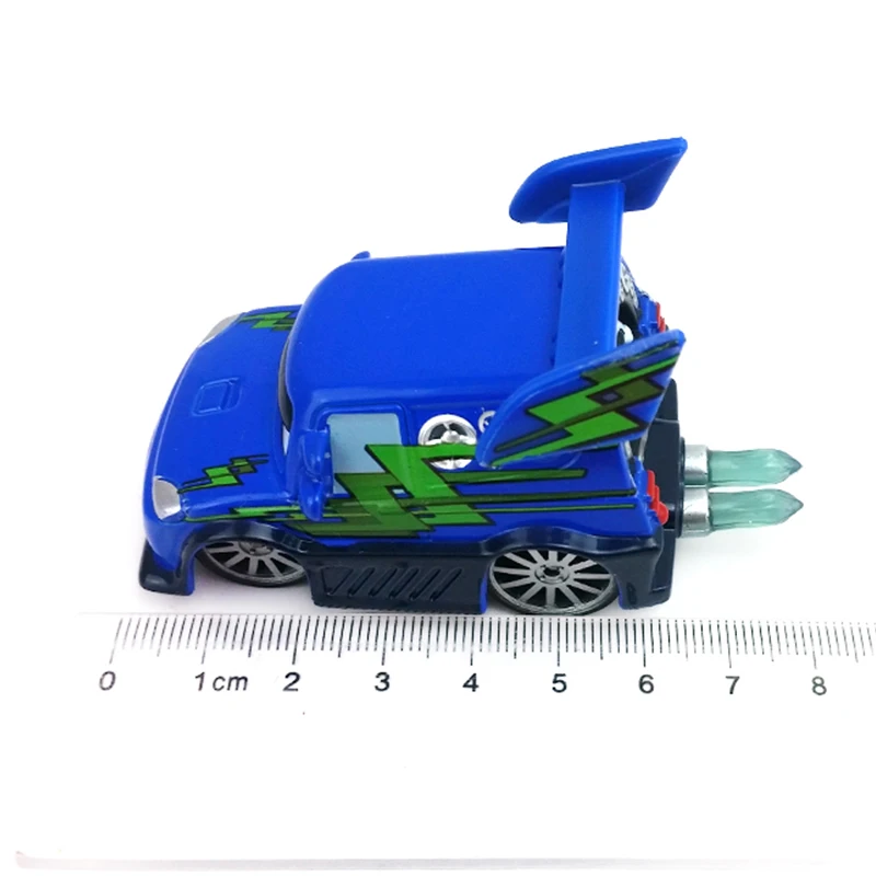 Disney Pixar Cars Strassenrowdy DJ with Flames Mattel Metall 1/55 Vitrine 