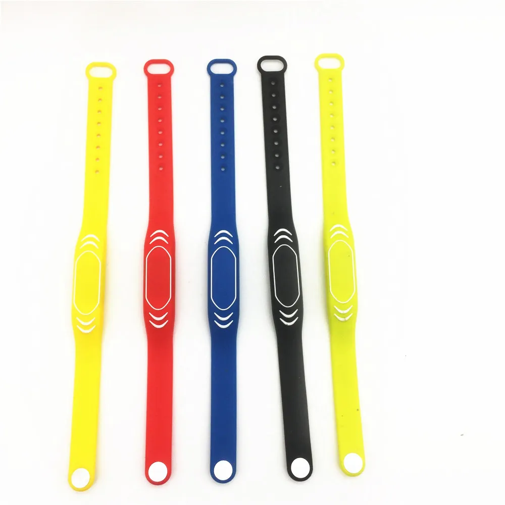 

1Pcs 125KHZ EM4100 Tk4100 Access Control Card Keyfob RFID Wristband Read Only Bracelet Tags Sticker Key Fob Ring Proximity Chip