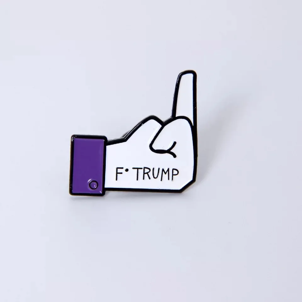 F. Трамп 2019 сплав юмора мультфильм штифт жестов презирает палец осанки картина