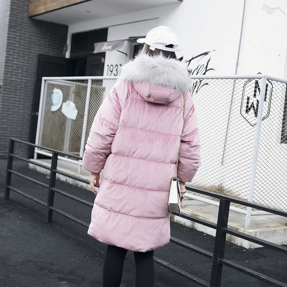 NXH/женская одежда очень большого размера 200 кг, зимняя куртка для девочек с большим воротником, Вельветовая длинная теплая плотная куртка с белым меховым воротником