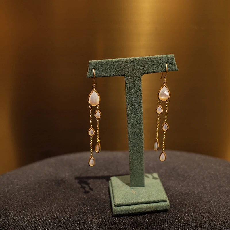 Local focal Water Drop Design pendant Drop Earrings
