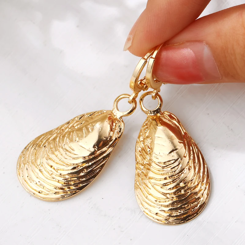 ZOSHI 2020 New Sea Shell Earrings For Women Gold Color Round Geometric Drop Shell Earrings Summer Beach Ladies Fashion Jewelry