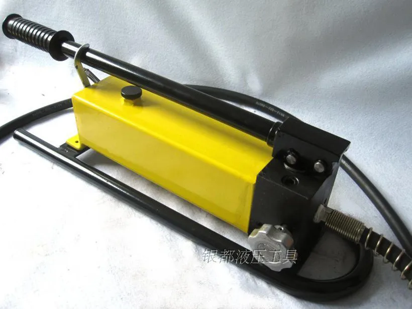 Buy 1.5L Portable Hydraulic Pump with Pressure Gauge