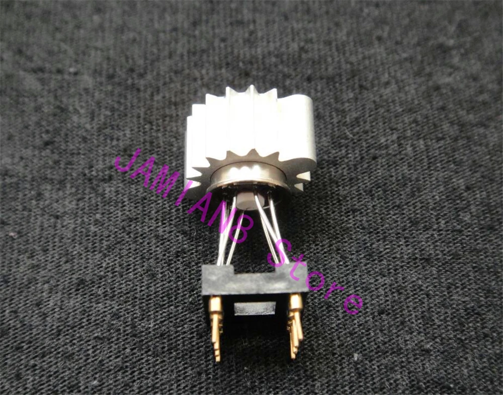 LME49720NA 01