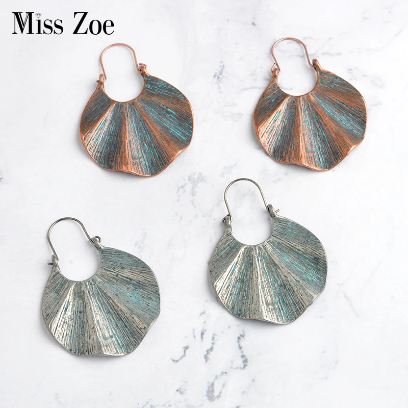 

Miss Zoe Fashion Crease fan Bohemian circle Drop earrings for women Retro rusty charm earrings Women Eardrop Holiday Jewelry
