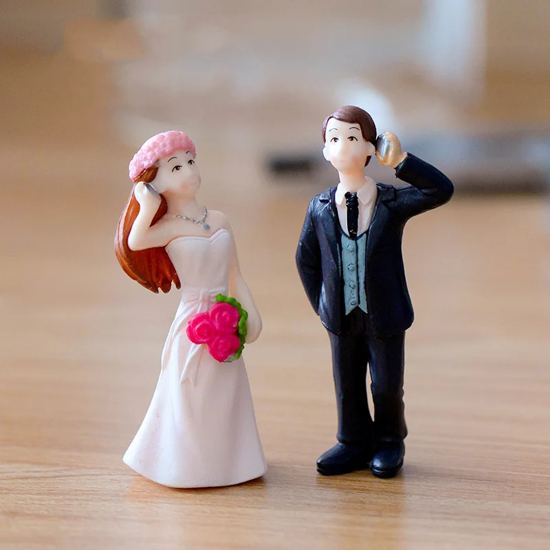 

2pc Mobilephone Lover Figurines Wedding Doll Miniatures Couple Fairy home decor Garden Decoration baby toy DIY accessories