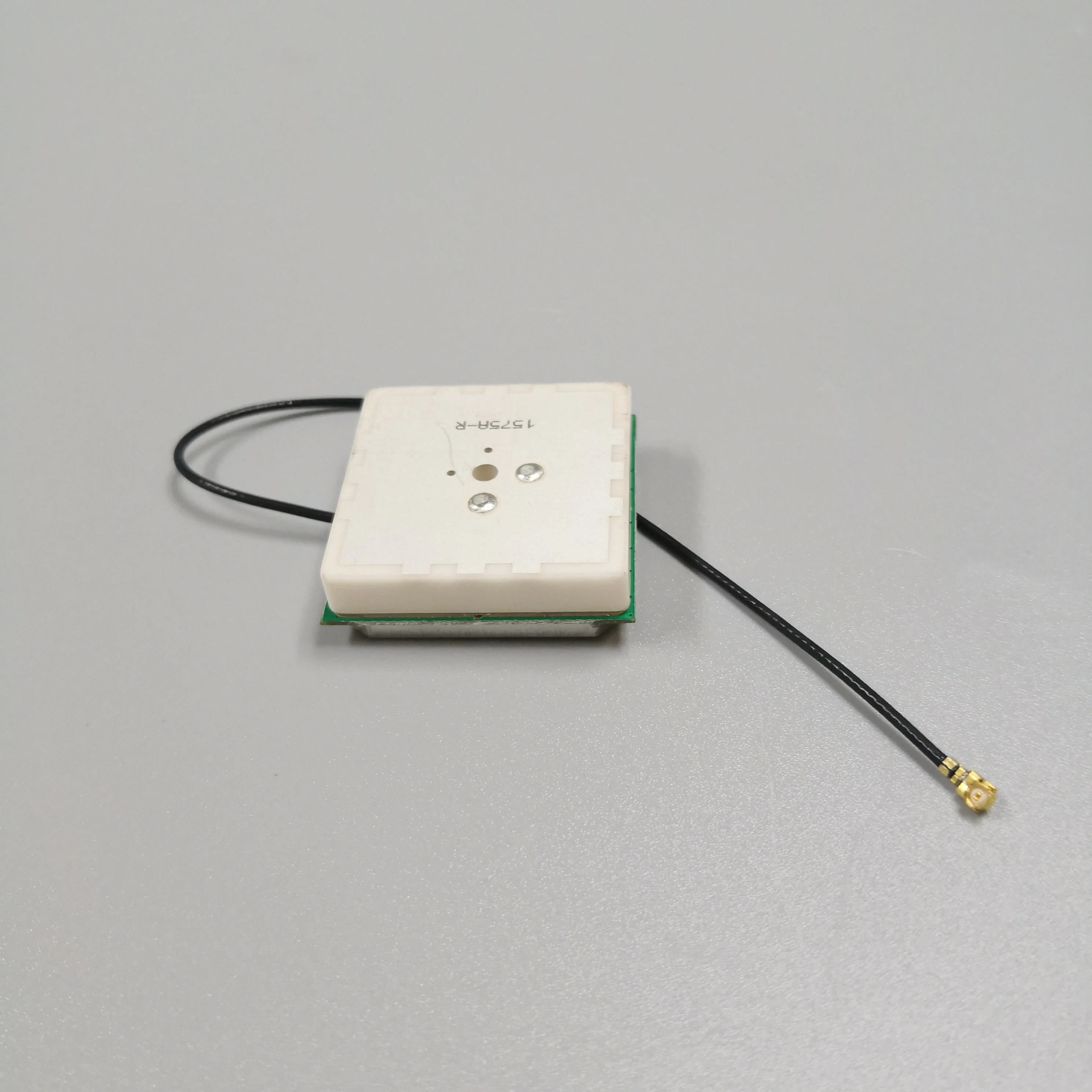 RTK Высококачественная GPS антенна 38DB с высоким коэффициентом усиления