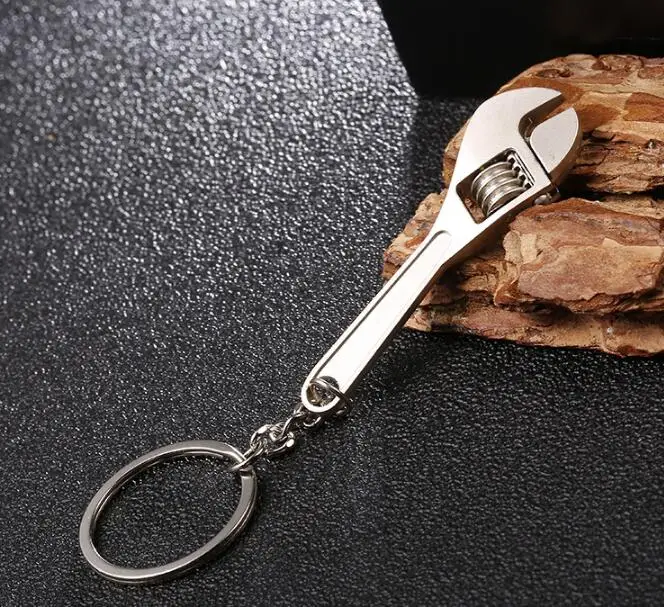 Metal adjustable wrench keychain creative simulation wrench small gift key pendant in Key