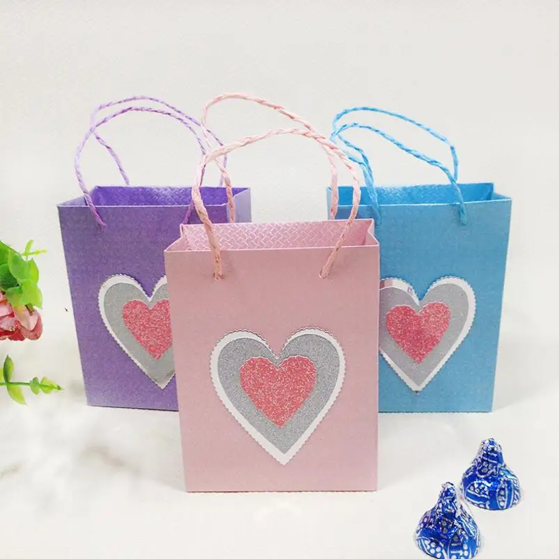 

50pcs/lot High-quality Love Heart Candy Boxes Wedding Favors Portable Gift Box Party Favor Decoration