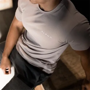 

2018 NEW gyms T shirt Men Running Shirts Short Sleeve Rashgard Sport Shirt Men Workout Tight Top Tee Cotton Gym Running T shirt