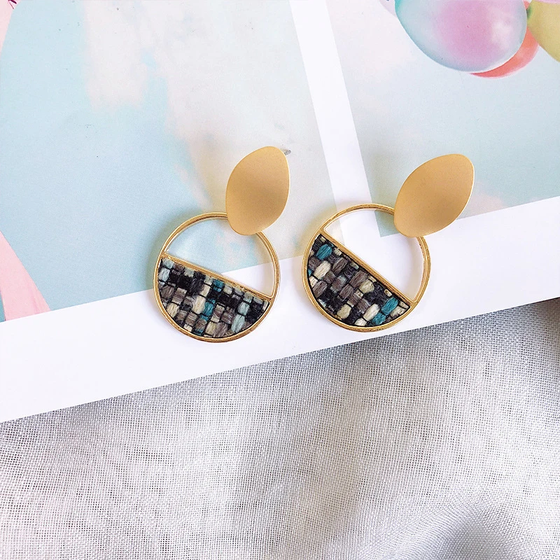 Europe-and-the-United-States-stud-earrings7