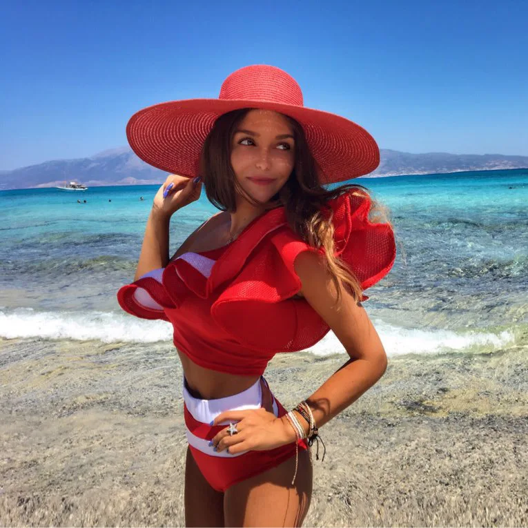 5529674221_2020384570