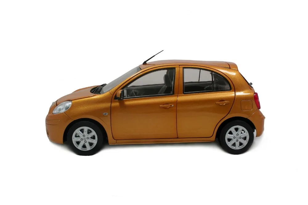 Модель Paudi 1/18 1:18 Масштаб Nissan March Micra оранжевая литая модель автомобиля Игрушечная модель автомобиля открываются двери