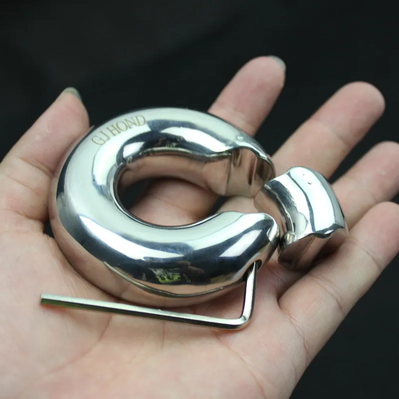 metallicheskoe-koltso-na-yaichkah