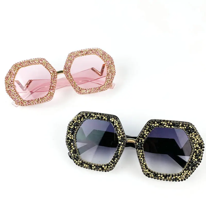 new Oversize Sunglasses Women Luxury Rhinestone balck Pink Sunglasses Vintage shades for women FML