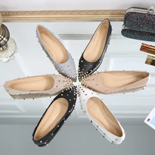 Новинка; модные женские туфли на плоской подошве с заклепками; пикантные женские туфли на низком каблуке с острым носком; женские вечерние туфли из искусственной кожи на плоской подошве; шикарная женская обувь