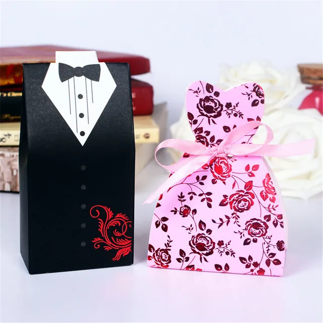200pcs Creative Wedding Candy Bo Gift Dress Bag 200pcs Creative Wedding Candy Bo Gift Dress Bag The Bride And Groom Suit Paper