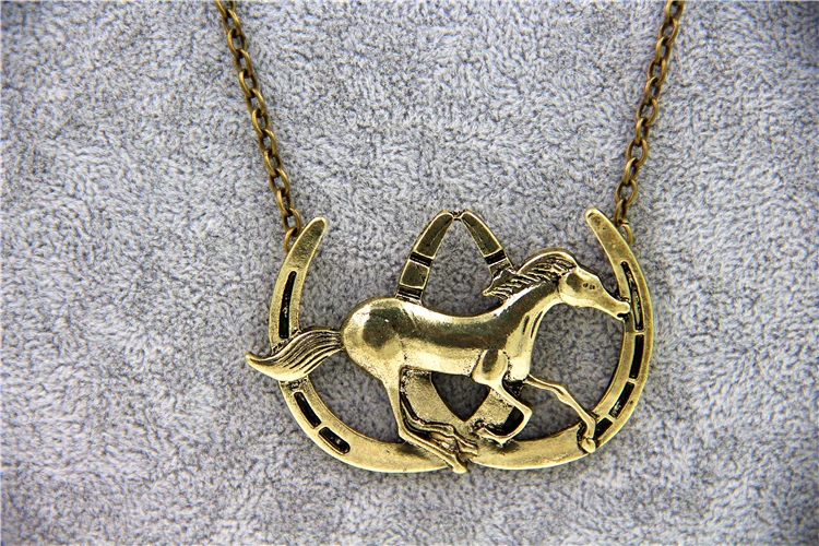 Fashion Jewelry Vintage Charm Horse Necklace For Men And Womenin