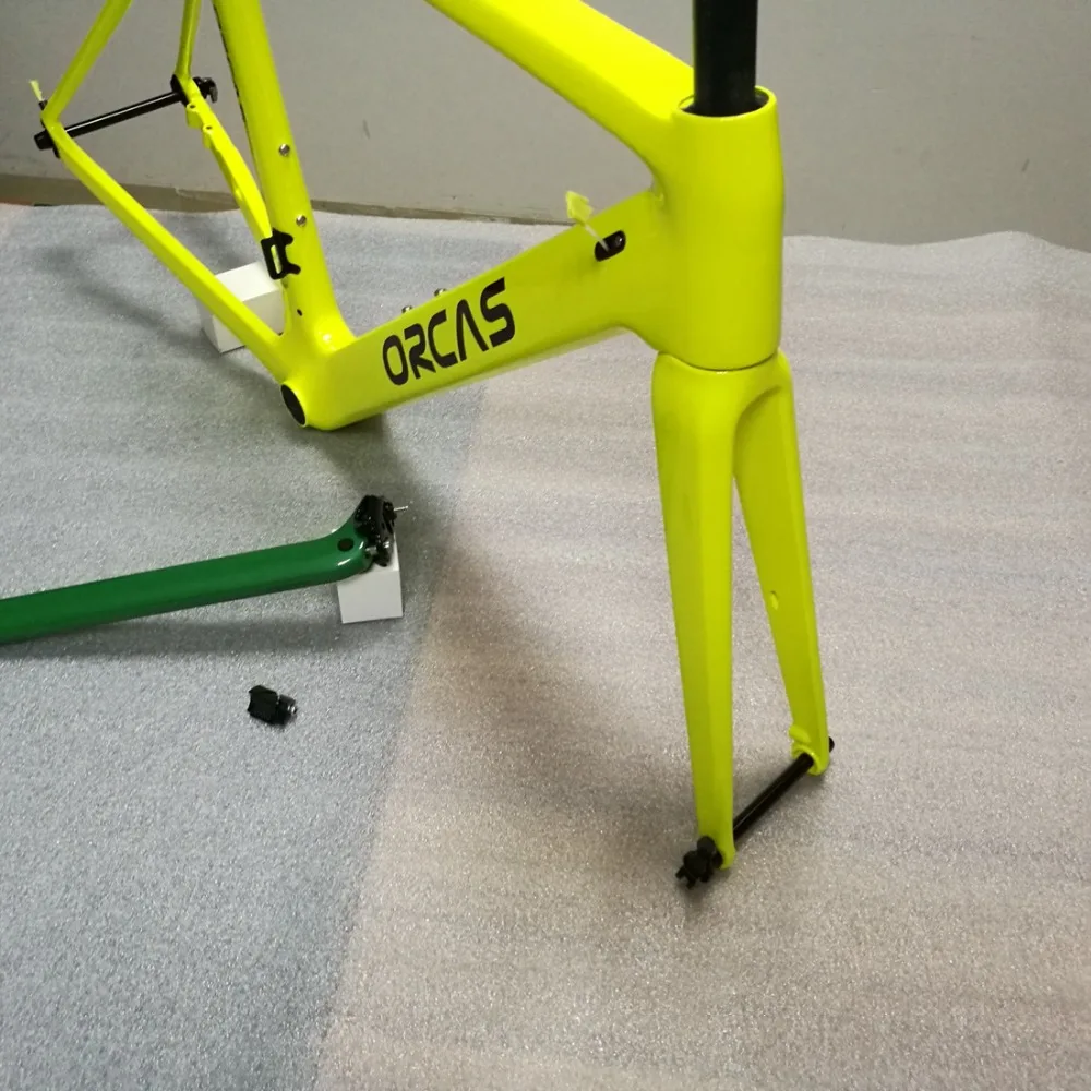 carbon-disc-bike-frame05