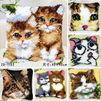

DIY Carpet embroidered snap hook cushion / heels / wool / crochet hook embroidery cross stitch / pillow cartoon animal car