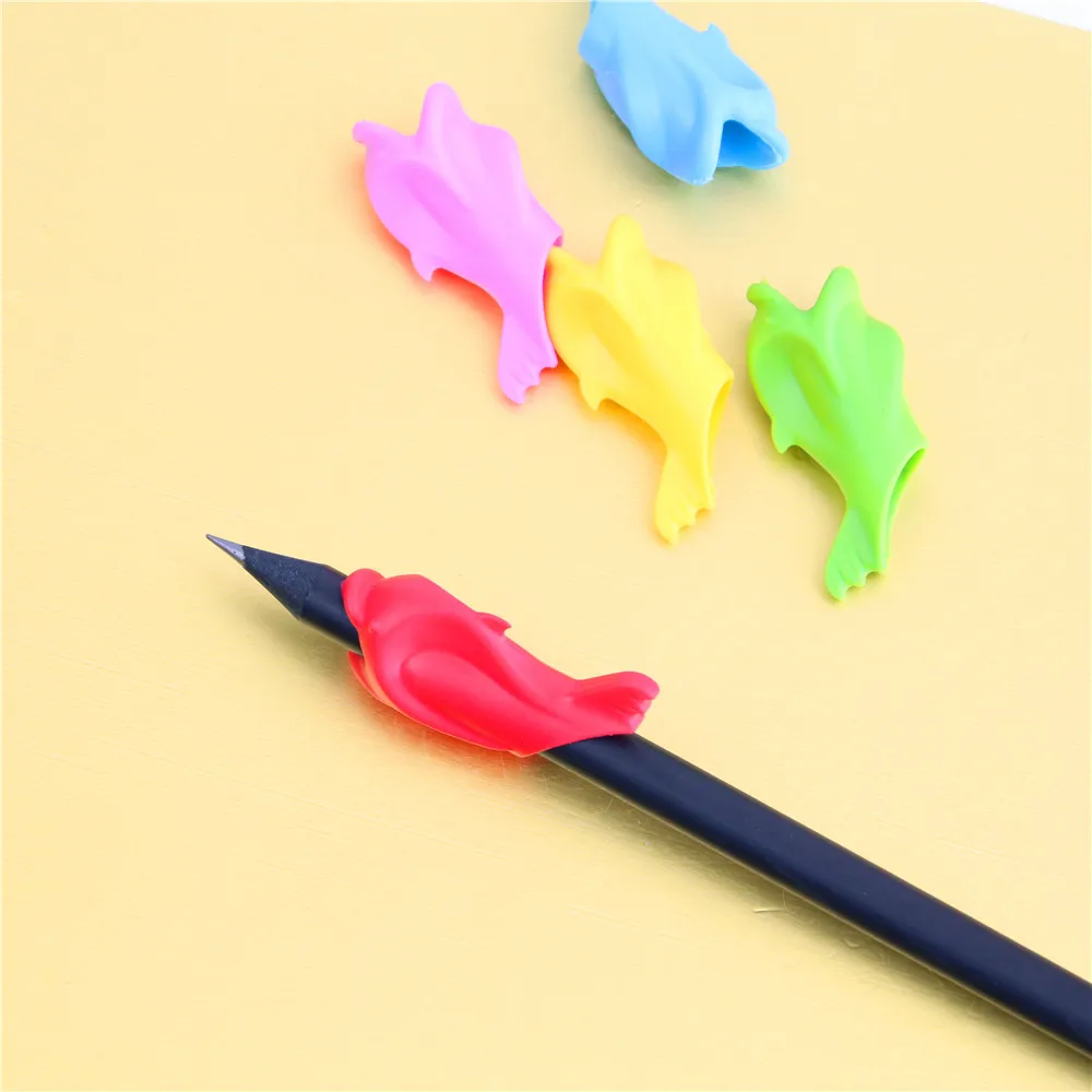 5 шт. Ученики дошкольников держат приспособления для ручки, чтобы держать ручку коррекции ручка карандаш инструмент для письма силикагель