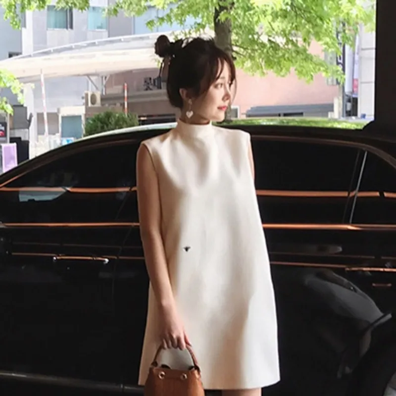 conew_10446385159_1209103462.640x640_conew1