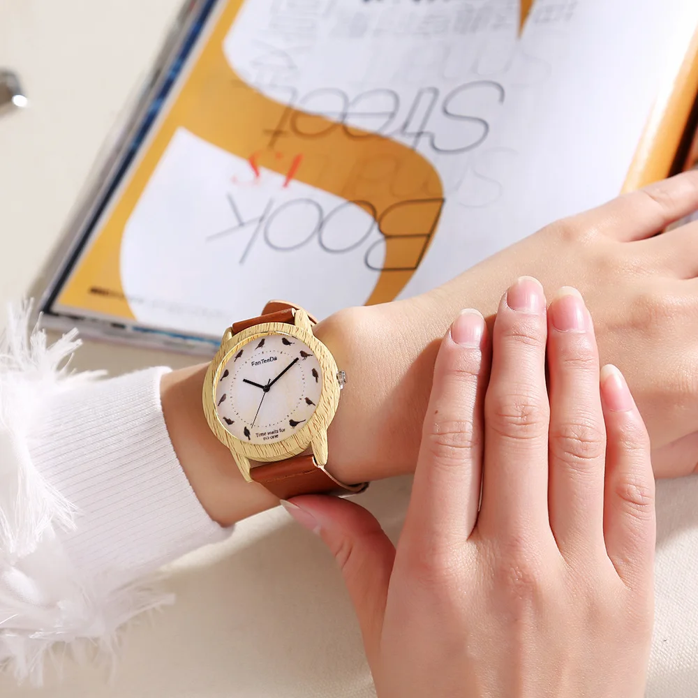 

Exquisite bird time scale quartz watch fashion student hot sale wrist watch