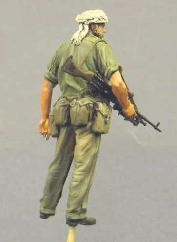 1/35 масштаб Неокрашенная смола фигура SAS Soldier