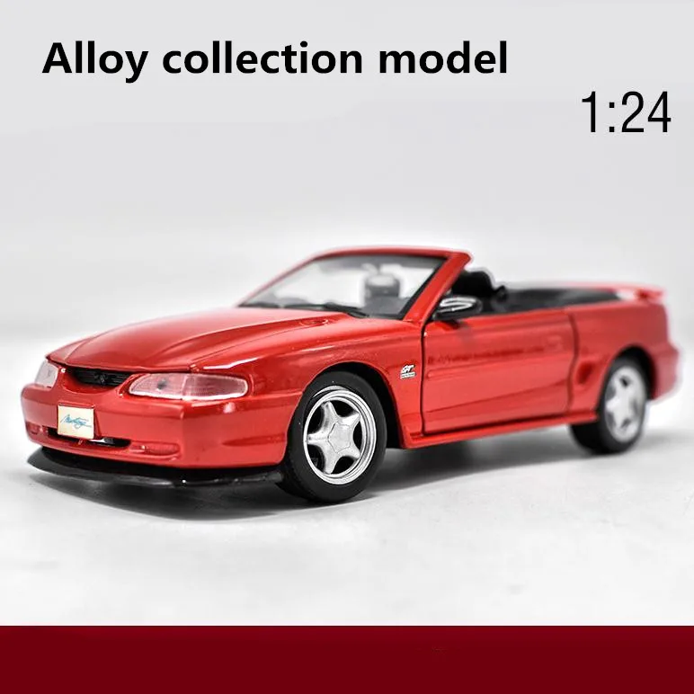 Модель машины высокой имитации 1967 Mustang GT ностальгическая версия 1:24