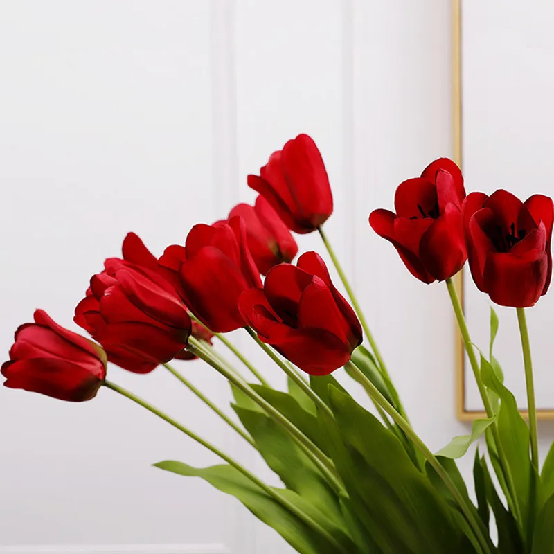 12 шт. красивые настоящие на ощупь цветы Шелковые тюльпаны искусственный букет поддельный цветок Свадебный букет декоративные цветы для свадьбы - Цвет: Красный