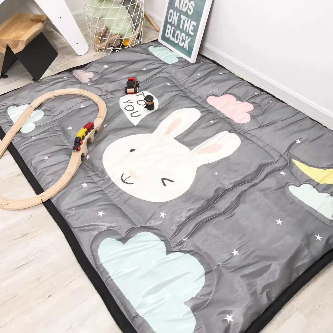 

2017 New Carpet Rugs Cartoon Rabbit Pattern Carpets for Living Room Children's Games Floor Carpet Child Christmas Gift