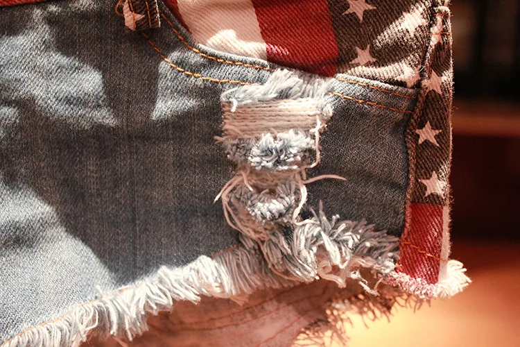 Низкая Талия летние Для женщин Джинсовые укороченные брюки Америки с рисунком флага для пляжной вечеринки пикантные Жан для девушка 388