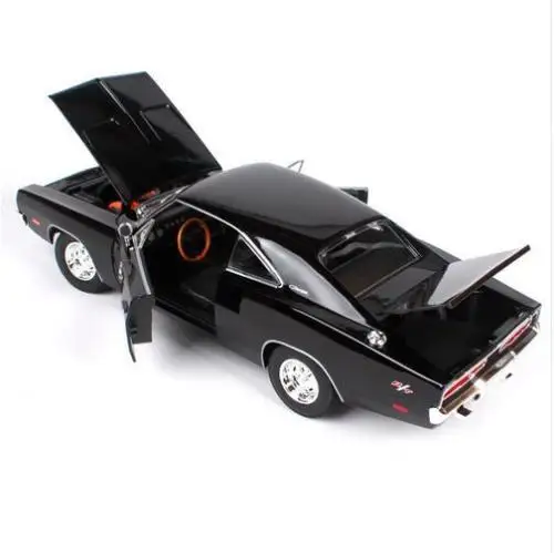 Maisto 1:18 1969 DODGE зарядное устройство R/T литая модель спортивный гоночный автомобиль в коробке