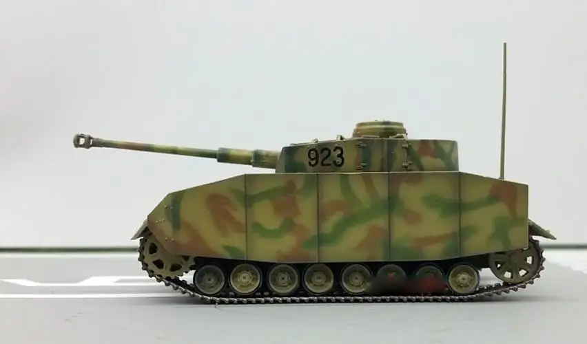 Дракон Второй мировой войны немецкая танковая модель Panzer IV 1/72