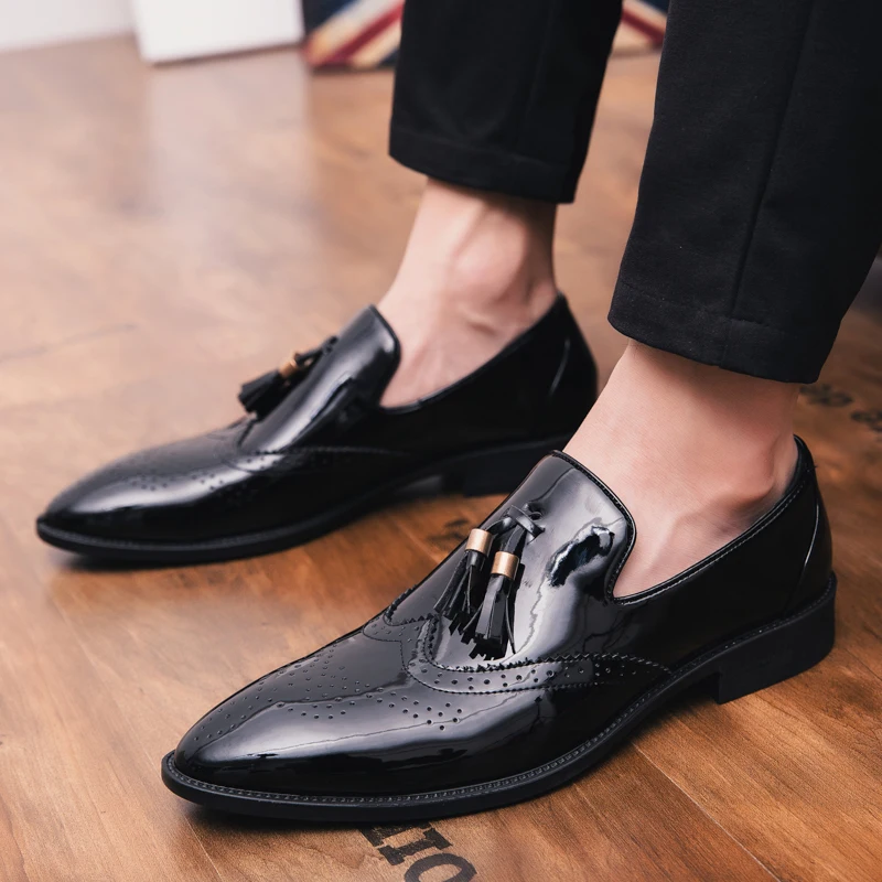 

Men Leather business Dress Shoes fashion outdoor Brogue slip on Flats loafers wedding party Male Casual Shoes size 38-47 L5