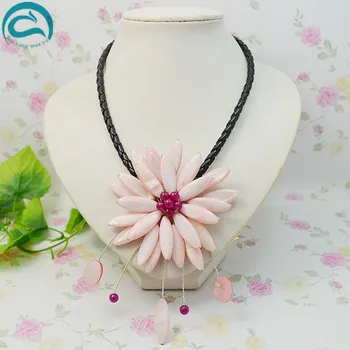 

Unique Pearls jewellery Store Perfect Women Gift Pink Freshwater Pearl Handmade Mother Of Shell Flower Necklace Woven Leather