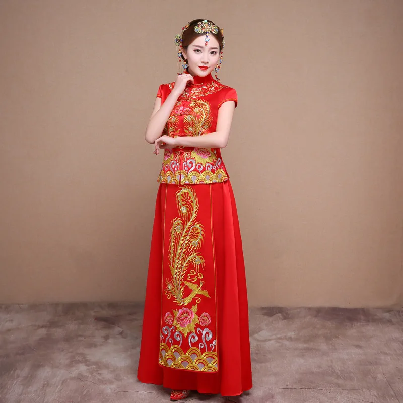 

Bride Traditions Women Short sleeve Embroidery Cheongsam Qipao Wedding Dress Traditional Chinese Dresses China Clothing Store