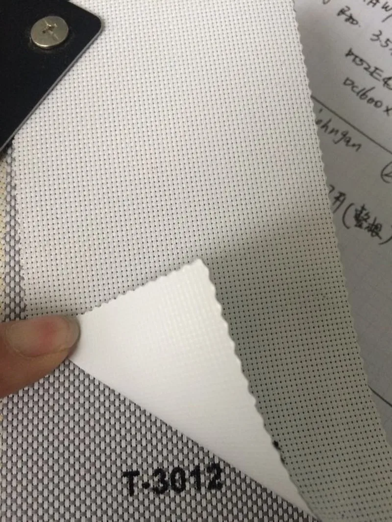 half-shut_