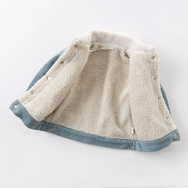 DB5942_0007_6Y3A0532