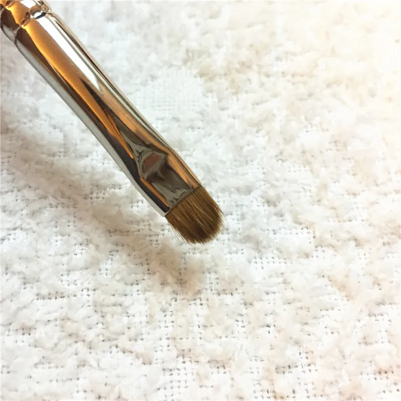 Hakuhodo K005 Eyeshadow Brush _ 3