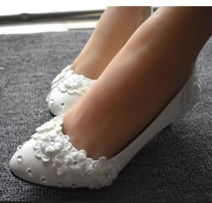 heels with a small heel